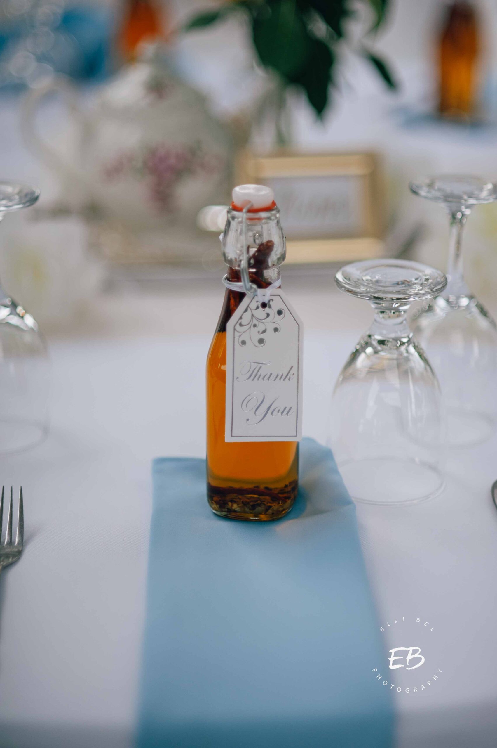 wedding guest gift- maple syrop bottle